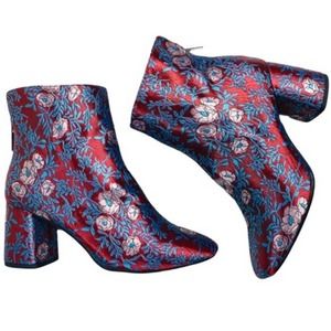 GIANNI BINI NWT Red Blue Floral Brocade Boots 7.5